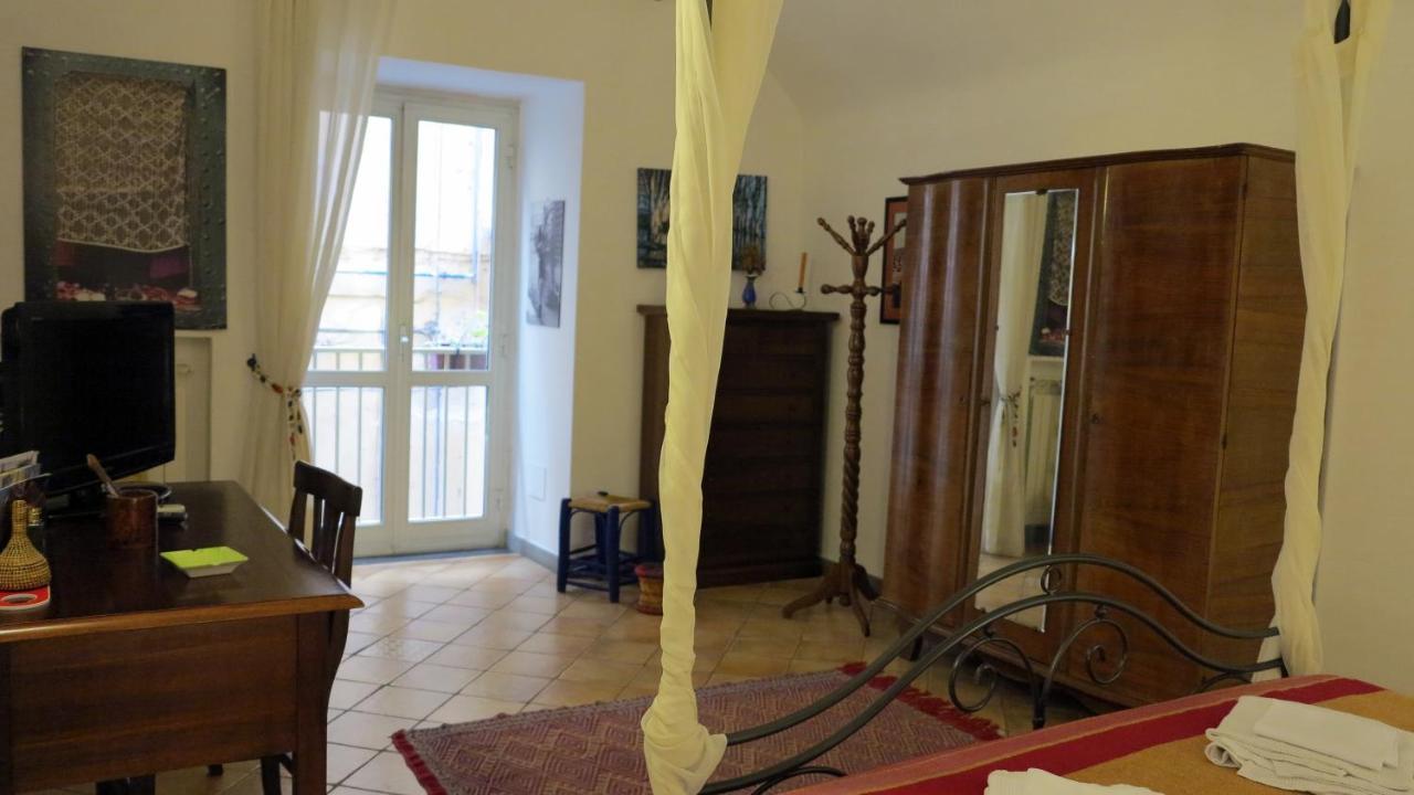 Bed & Breakfast - Centro Antico - 3*